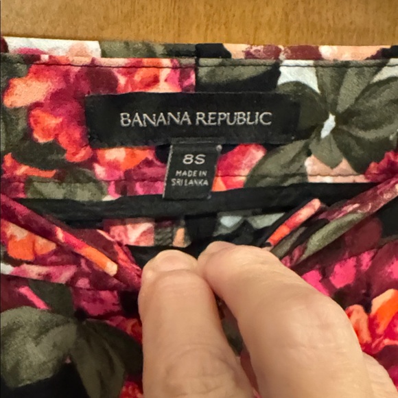 Banana Republic Floral Pants - Picture 2 of 5